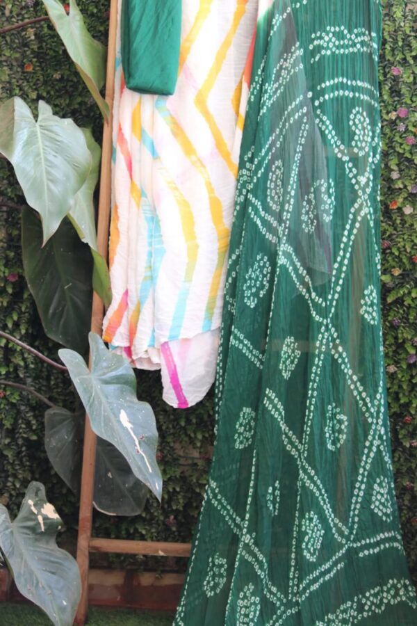 Rang Barse. Holi Hai..